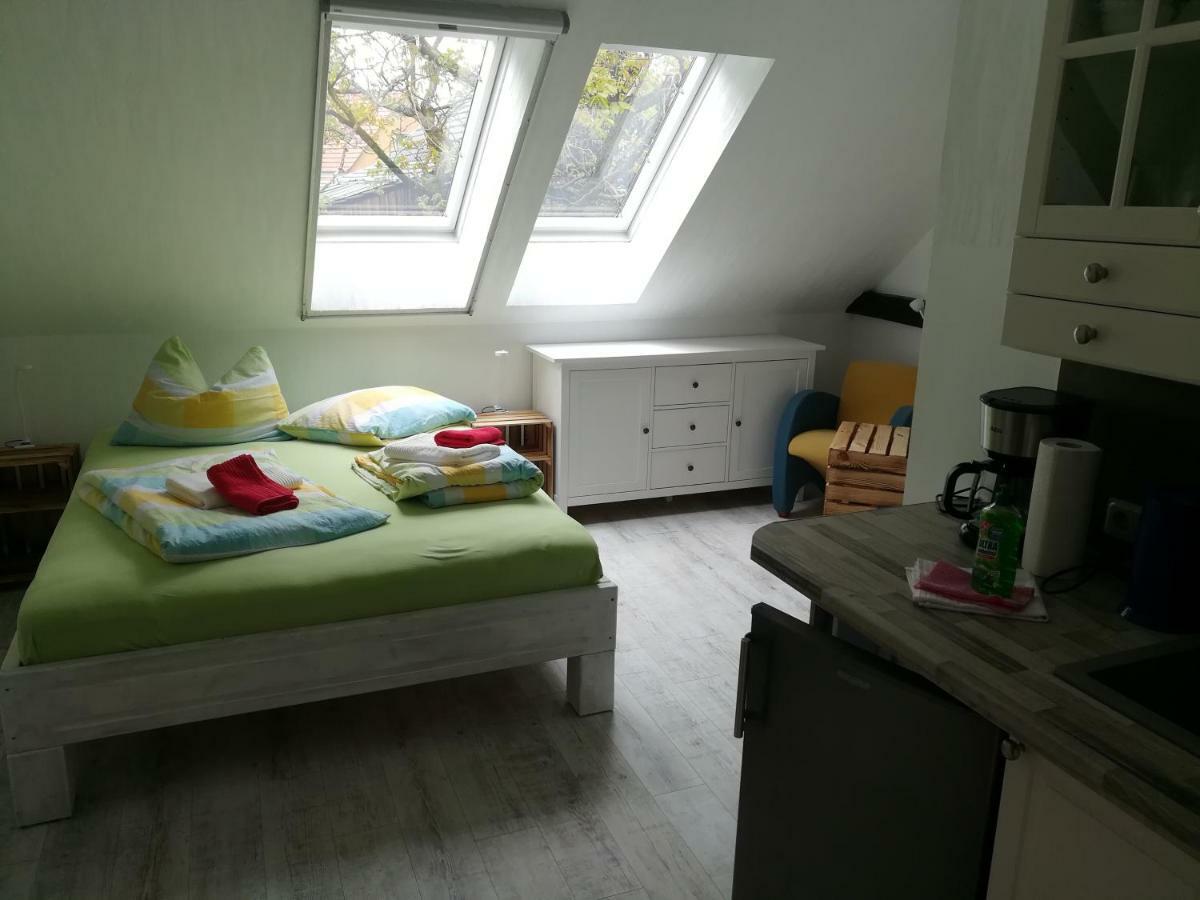Hotel Fuenf Linden Straupitz Esterno foto