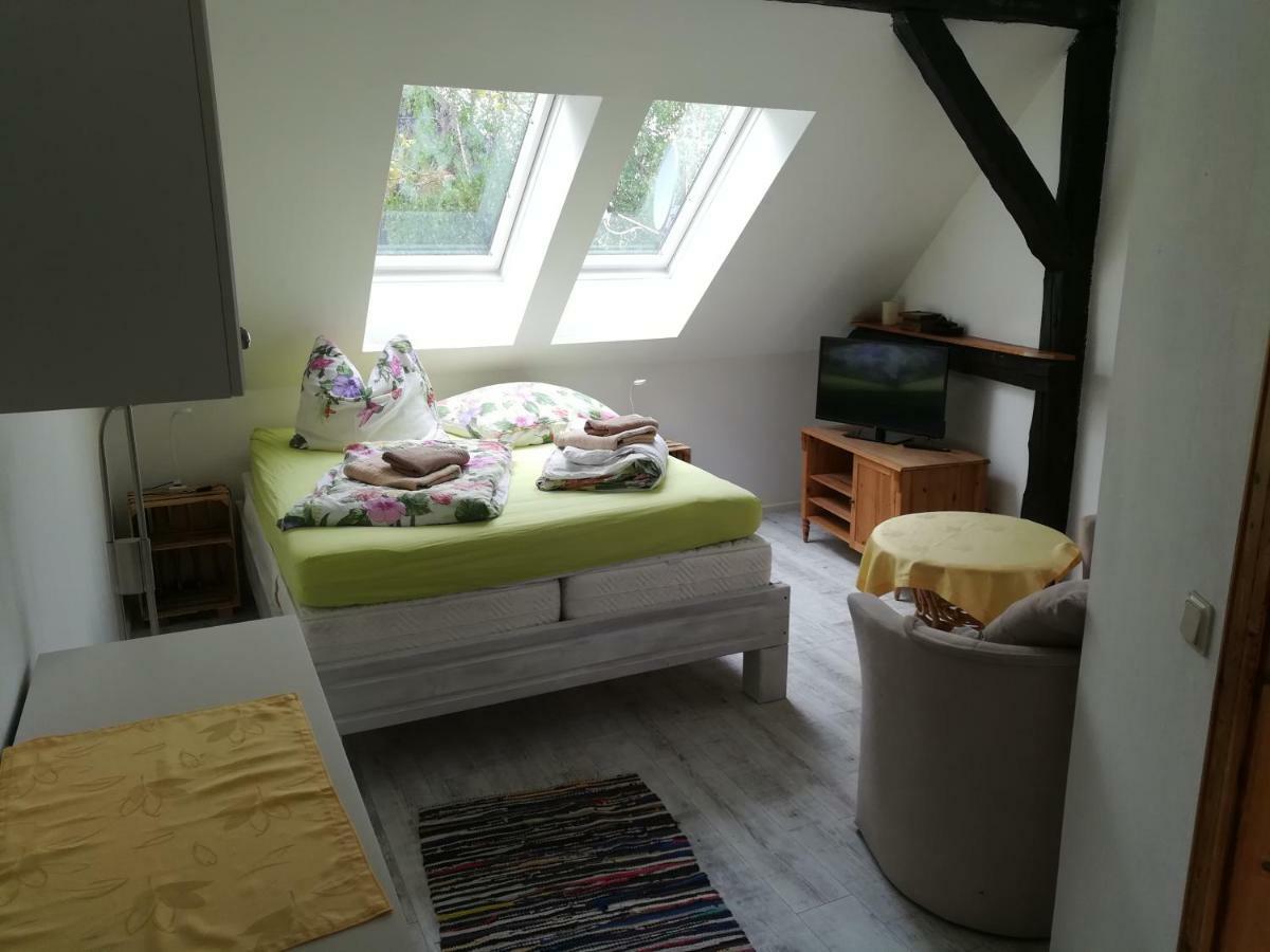 Hotel Fuenf Linden Straupitz Esterno foto